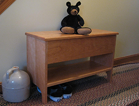 Storage bench with shelf in cherry